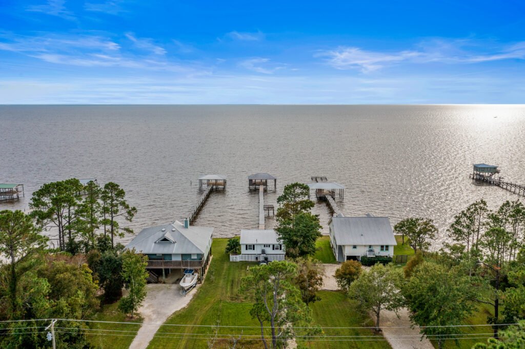 Fairhope vacation rentals with piers on mobile bay