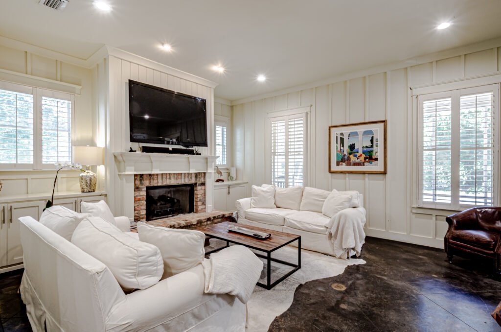 Emerson House Fairhope Vacation Rental living room facing north