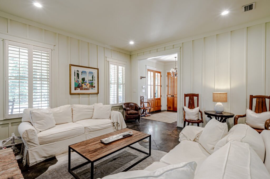 Emerson House Fairhope - Fairhope AL vacation rental living room
