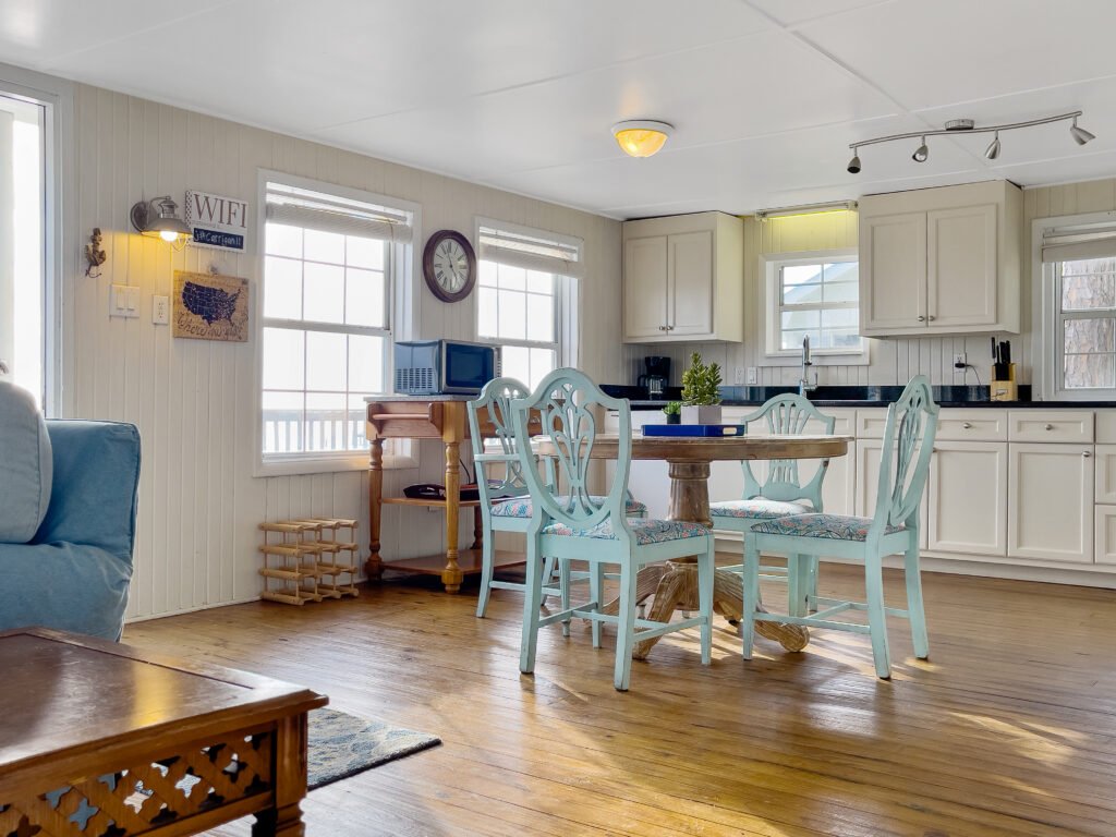 Mobile bay cottage rental Fairhope kitchen 2