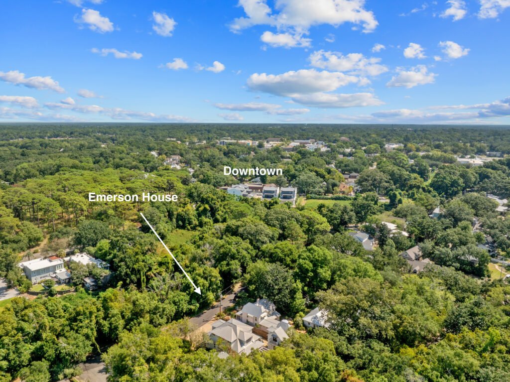 A drone photo of Emerson House Fairhope showing it is walking distance from downtown Fairhope